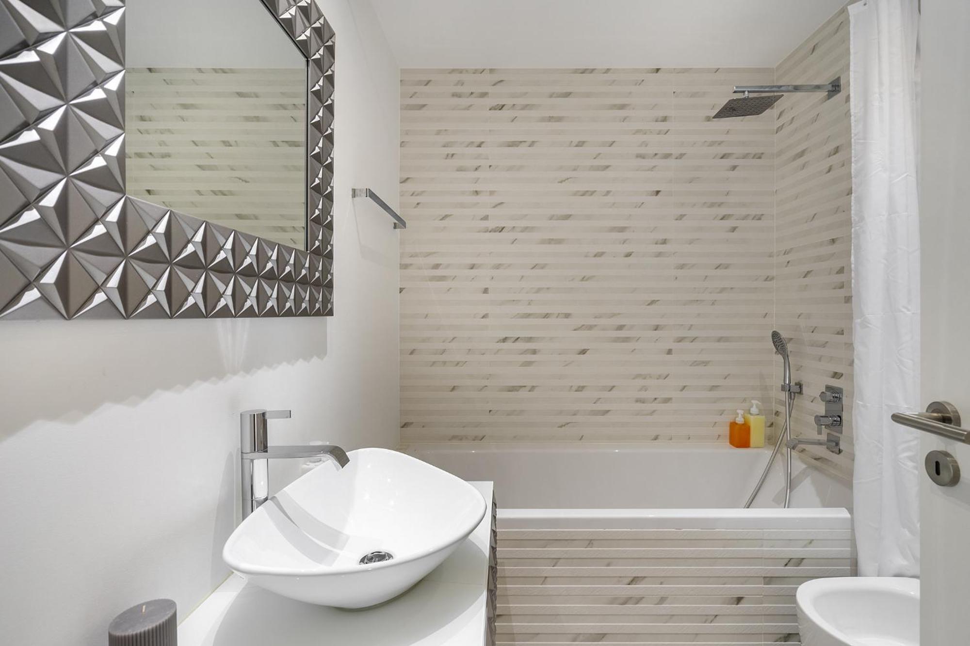 Whome Family Condo - Urban Retreat With Parking, Ac, Elevator In Great Location Lizbona Zewnętrze zdjęcie