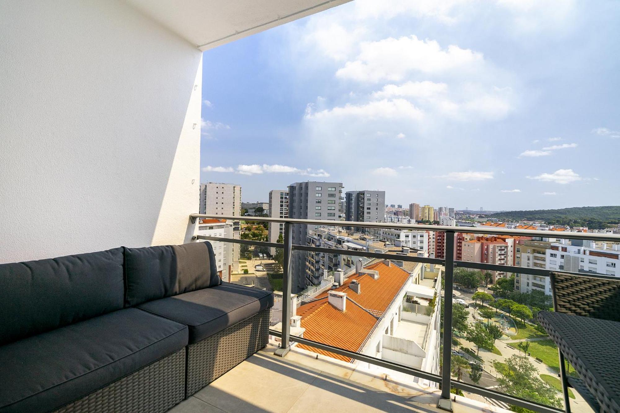 Whome Family Condo - Urban Retreat With Parking, Ac, Elevator In Great Location Lizbona Zewnętrze zdjęcie